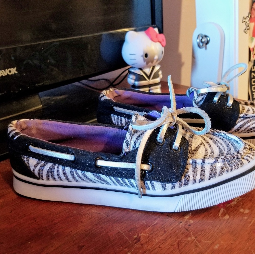 BKe Zebra Striped loafers - Picture 6 of 7